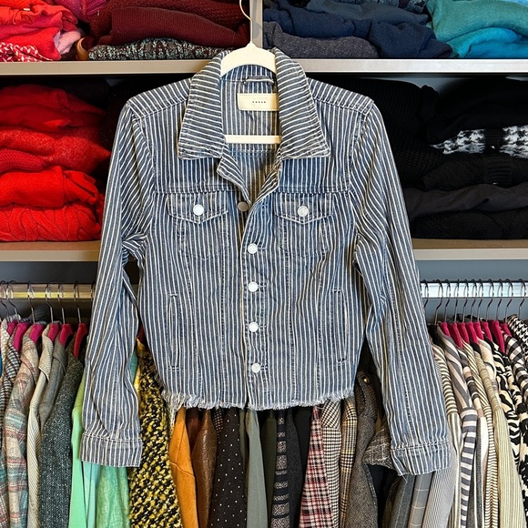 Blank NYC blue/white striped 4 pocket raw hem jean jacket size S - Picture 1 of 3